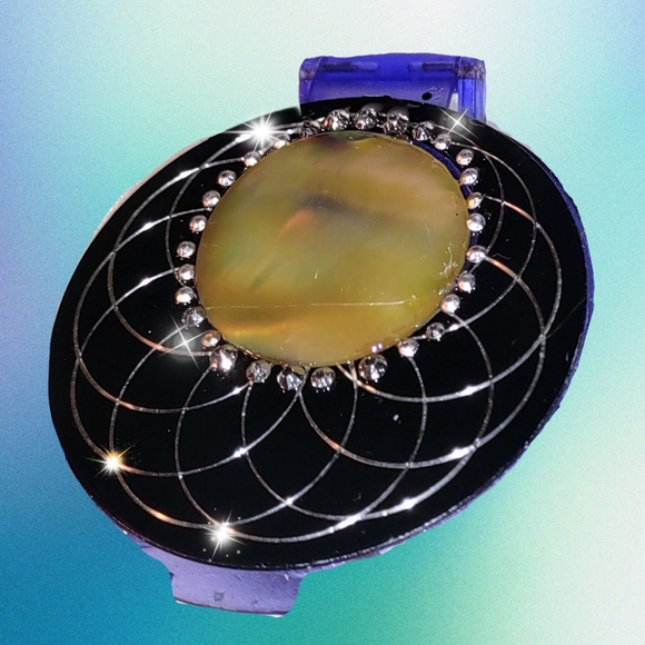 Upcycled Embellished Round Circular Mirror Case - Picture 8 of 16